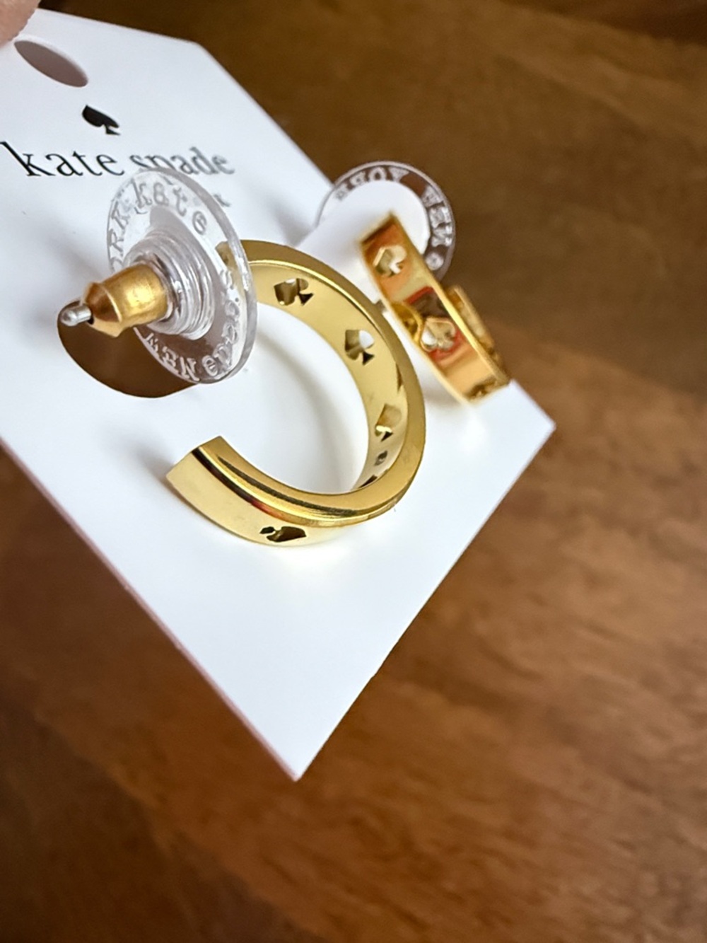 NWT! ♠️ Kate spade Huggies Earrings in gold with cutout spades - Picture 8 of 8